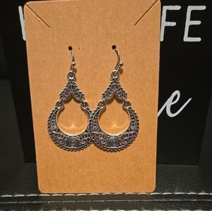 Elegant Silver Filigree Earrings